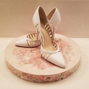 Jessica Simpson pumps